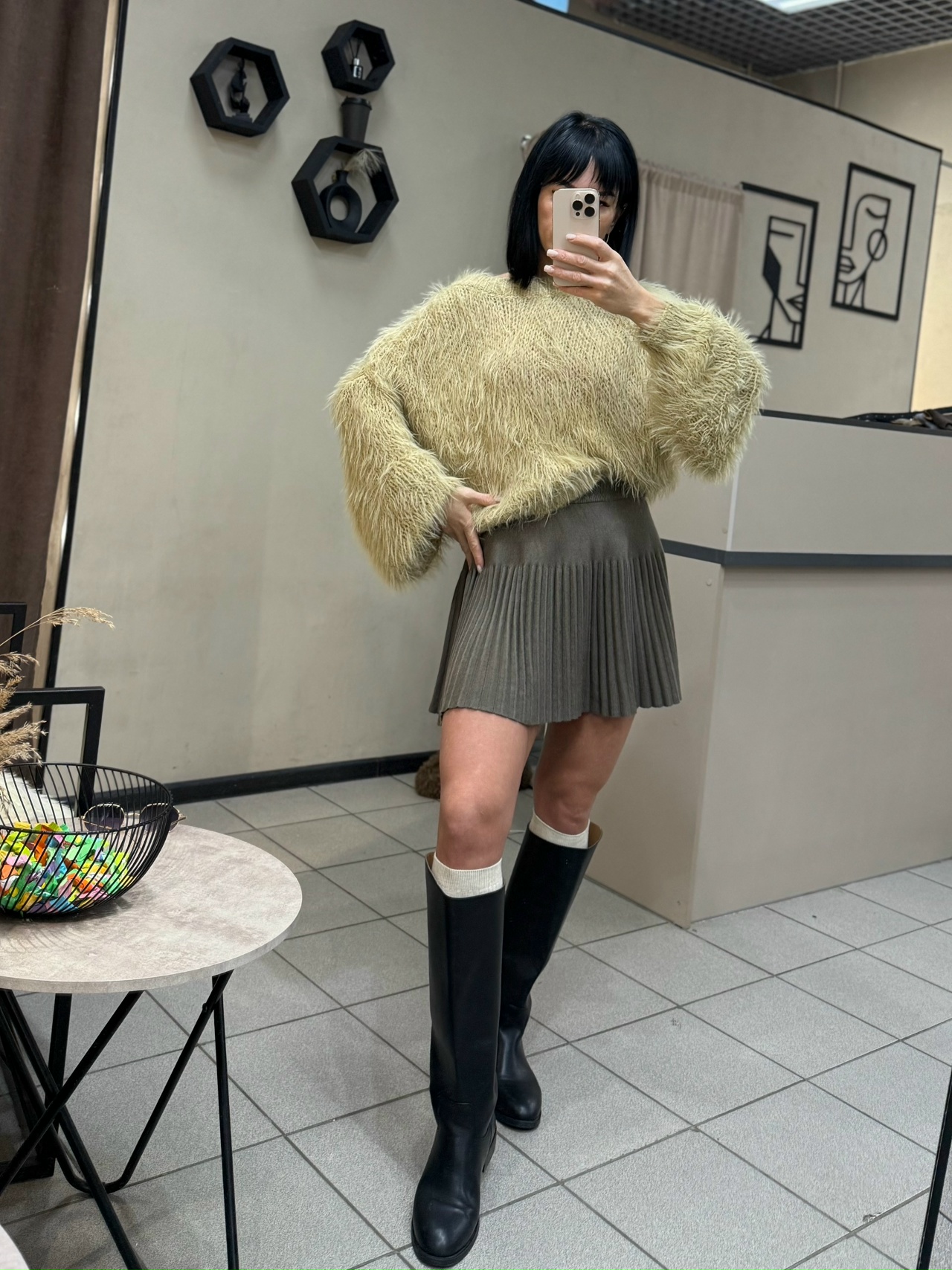 Модель в одежде Pudra.Shop 25